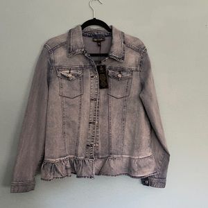 NWT, women’s denim jacket, size XL